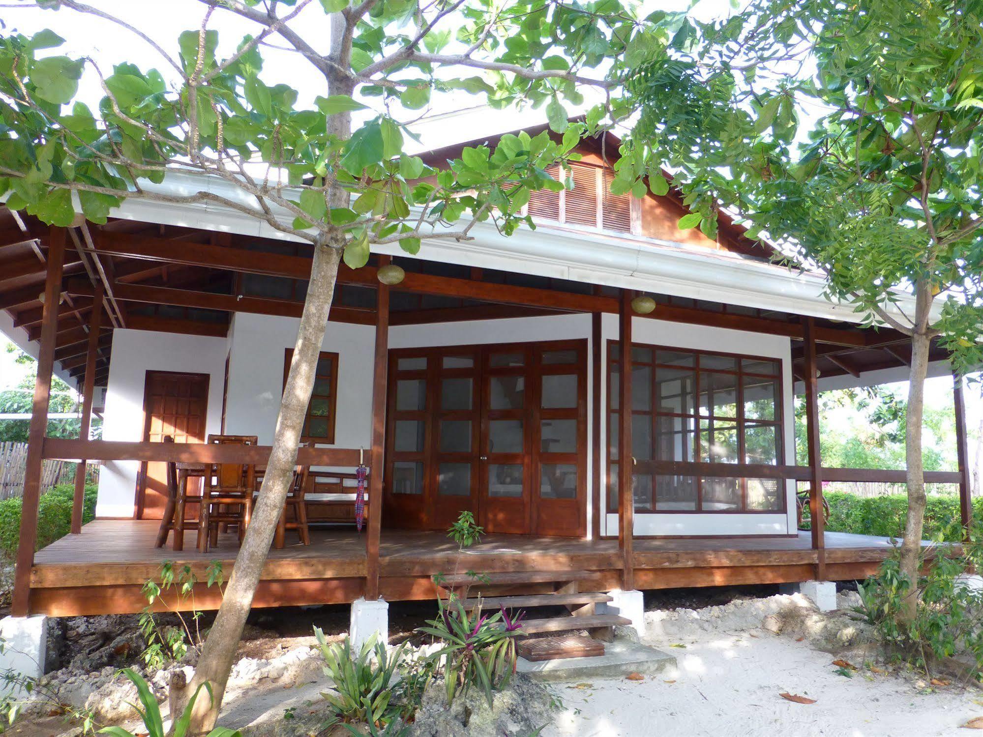 Talima Beach Villas & Dive Resort Cebu Buitenkant foto