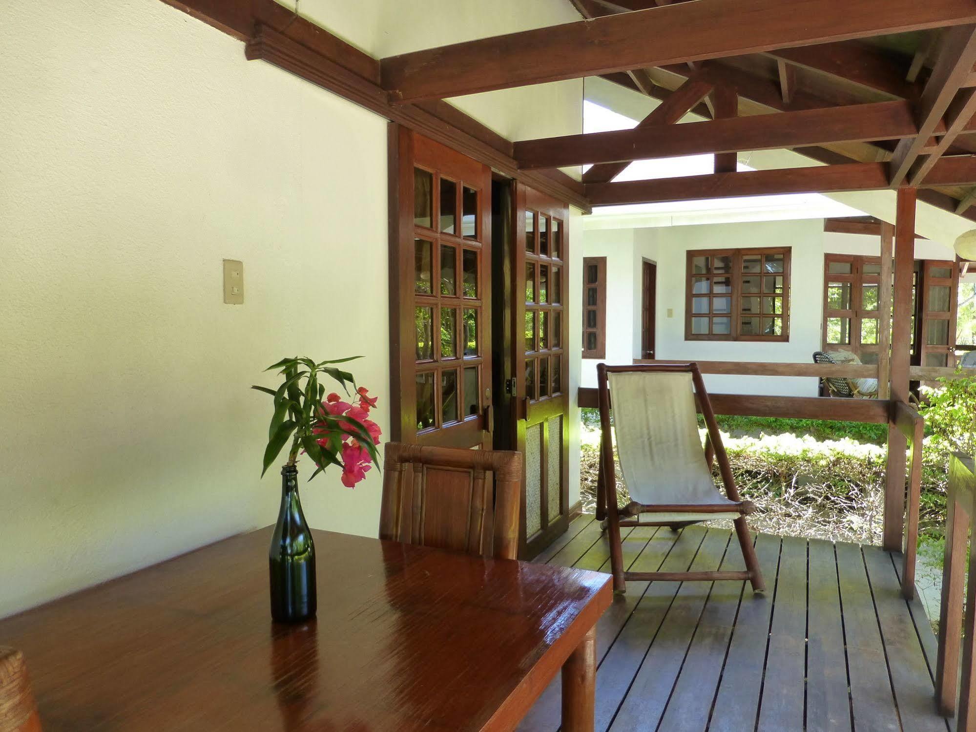 Talima Beach Villas & Dive Resort Cebu Buitenkant foto